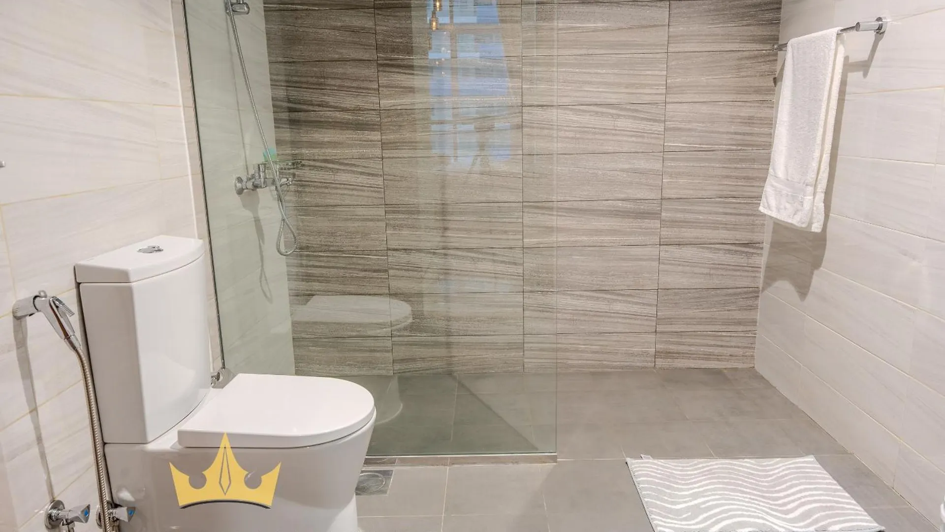 Pensionat Kings Holiday Homes Luxury 2 Apartments Dunya Tower Burj Khalifa St Dubai Förenade Arabemiraten