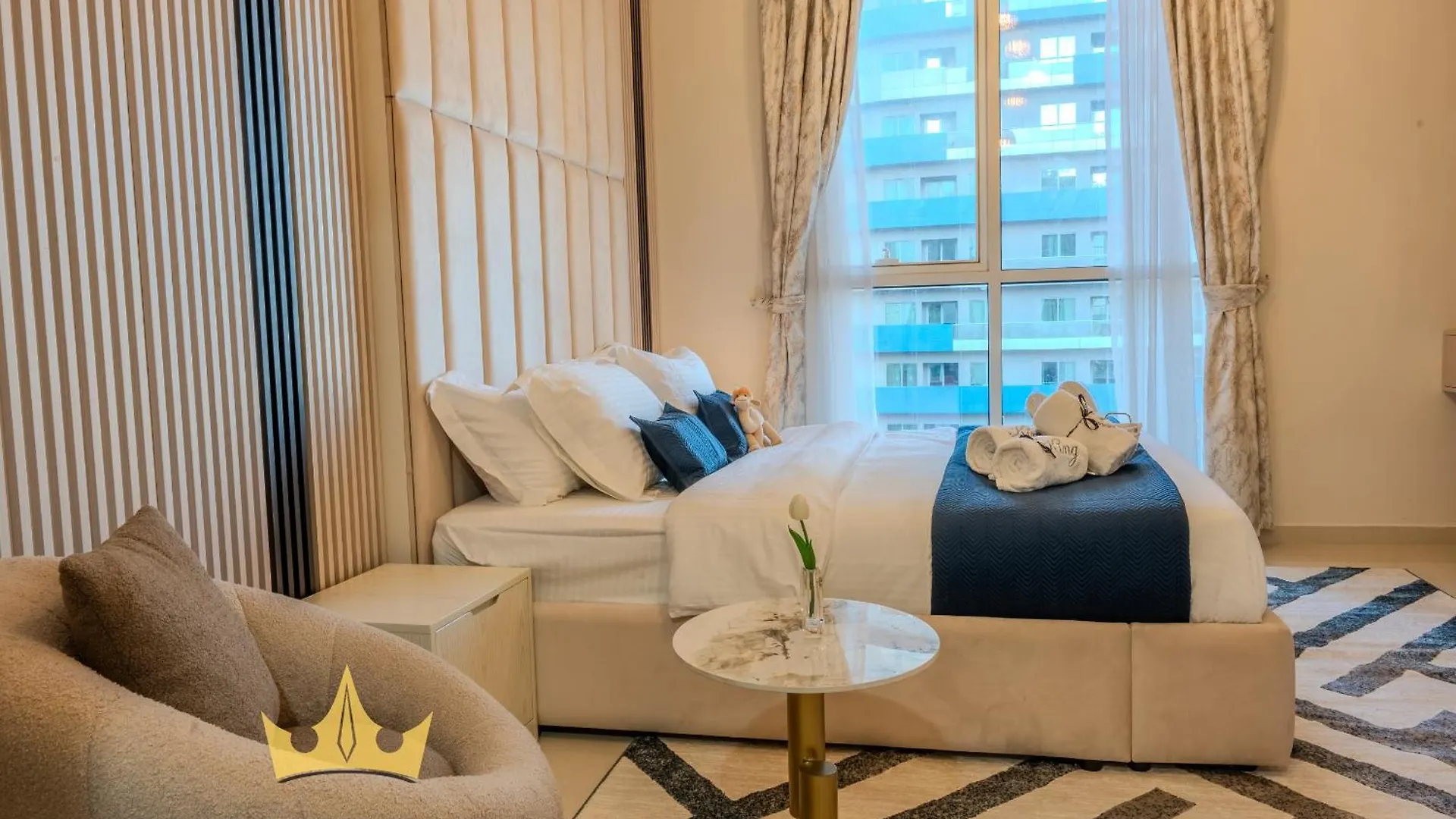 Kings Holiday Homes Luxury 2 Apartments Dunya Tower Burj Khalifa St Dubai
